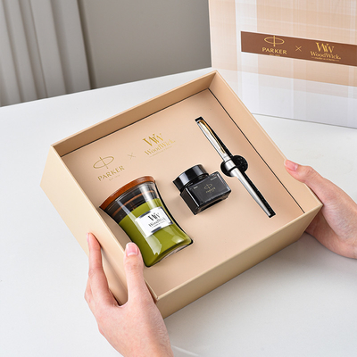 Эксклюзивный подарок на День отца Wycombe Abbey XL White Gold Pen WoodWick Aromatherapy Set