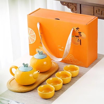 Отношения с выпускниками Чайный набор Dajidali Heart Wish Orange Подарочная коробка с четырьмя чашками и чайником