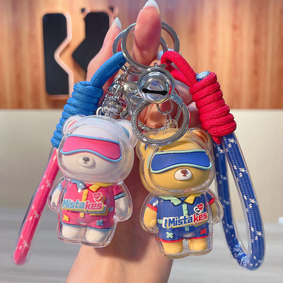 2 Цветовая графика Печать ключевой цепь Cool Bear Keychain Acrylic Doll Keychain для офисных продуктов