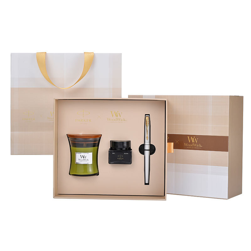Эксклюзивный подарок на День отца Wycombe Abbey XL White Gold Pen WoodWick Aromatherapy Set